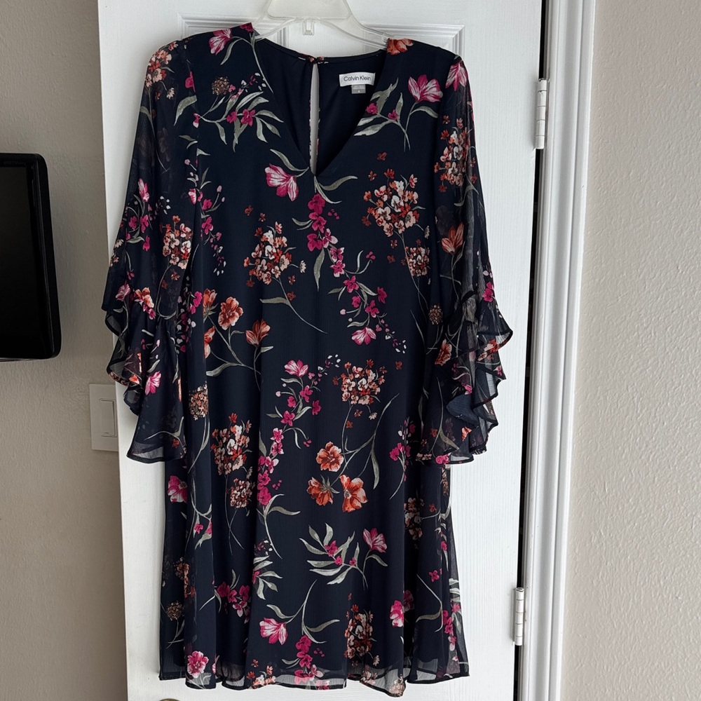 Calvin Klein Navy Floral V-Neck Ruffle Sleeve Dress